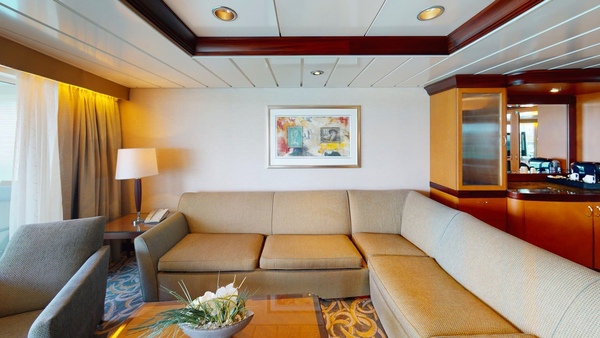 RCI Freedom of the Seas Owners Suite.jpeg